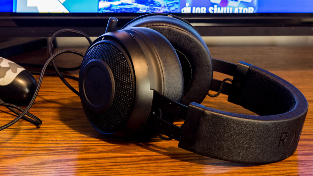 Razer Kraken Pro V2: (Best Budget Xbox Headset)