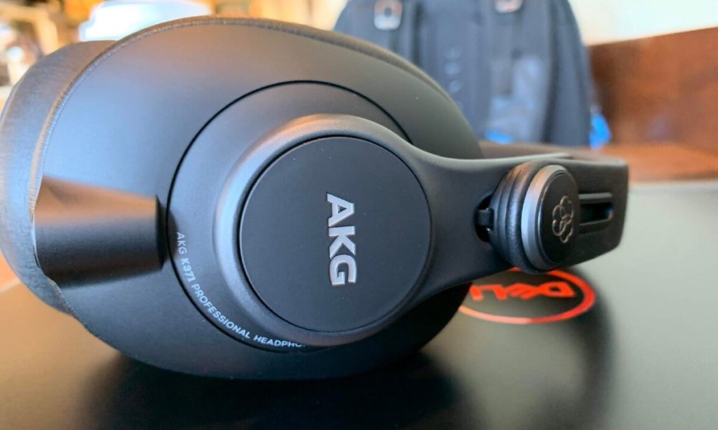 AKG K731 Closeup image